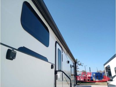 2025 Forest River RV Rockwood Ultra Lite - Photo 10