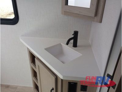2025 Forest River RV Rockwood Ultra Lite - Photo 46