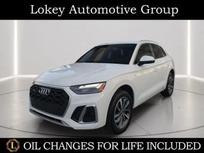 2024 Audi Q5 45 S line Premium Plus quattro in Mythos Black Metallic — front three-quarter view