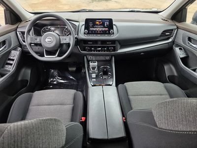 2023 Nissan Rogue - Photo 8
