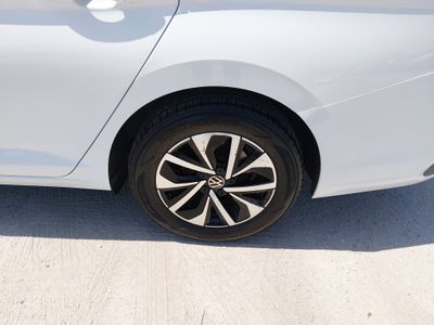 2024 Volkswagen Jetta — photo 10 view