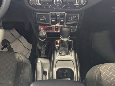 2026 Jeep Gladiator - Photo 15