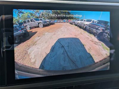 2026 Jeep Wrangler — photo 18 view