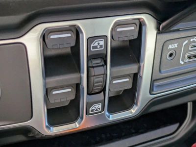 2026 Jeep Wrangler — photo 20 view