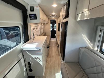2026 Thor Motor Coach SANCTUARY - Photo 5