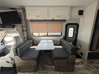2024 Gulf Stream Conquest Class C - Photo 9