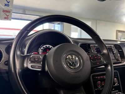 2017 Volkswagen Beetle - Photo 27