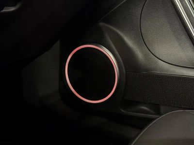 2017 Volkswagen Beetle - Photo 25