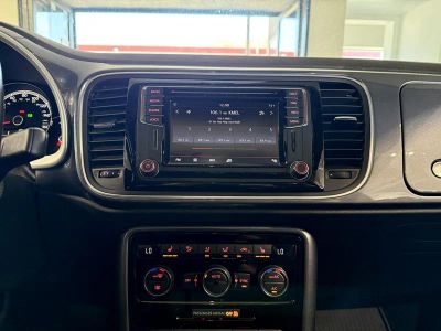 2017 Volkswagen Beetle - Photo 23
