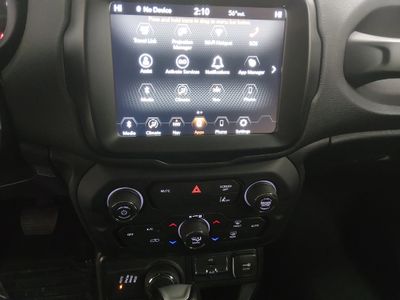 2023 Jeep Renegade - Photo 13