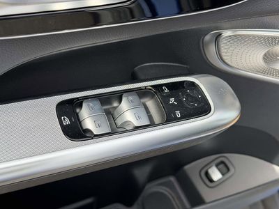 2026 Mercedes-Benz GLC - Photo 16