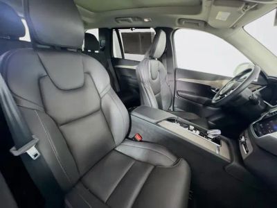 2023 Volvo XC90 — photo 30 view