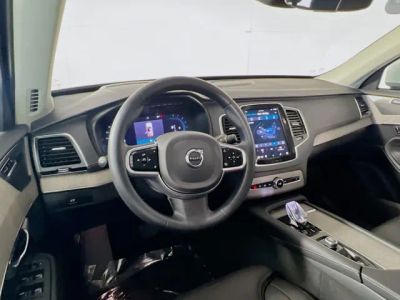 2023 Volvo XC90 — photo 28 view