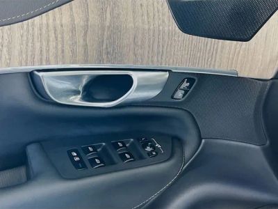 2023 Volvo XC90 — photo 12 view