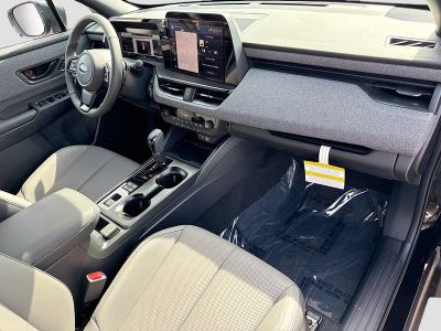 2026 Subaru Outback — photo 13 view