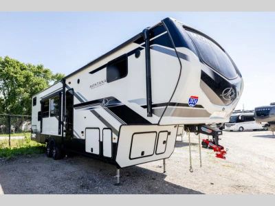 2024 Keystone RV Montana High Country — front three-quarter view