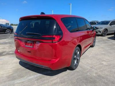 2026 Chrysler Pacifica — rear three-quarter view