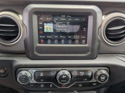 2023 Jeep Wrangler — photo 18 view
