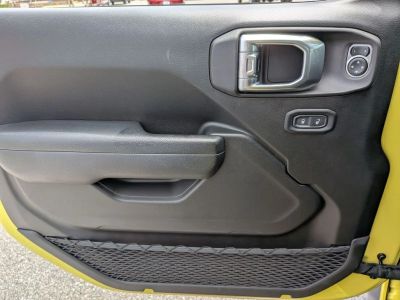 2023 Jeep Wrangler — photo 27 view