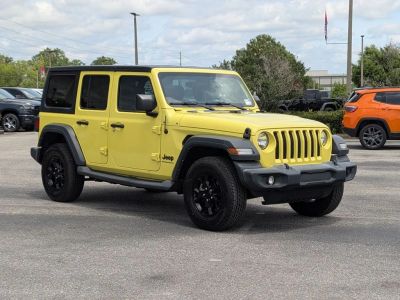 2023 Jeep Wrangler — photo 7 view