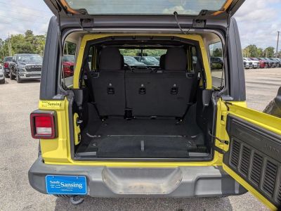 2023 Jeep Wrangler — photo 22 view