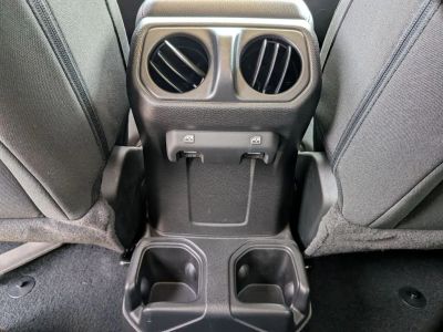 2023 Jeep Wrangler — photo 26 view