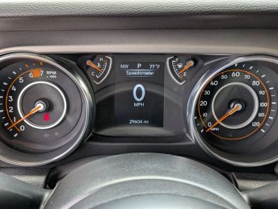 2023 Jeep Wrangler — photo 13 view