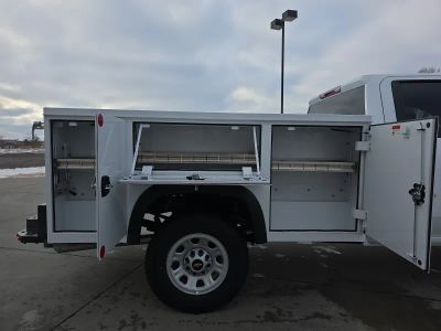 2026 Chevrolet Silverado 3500HD — photo 24 view