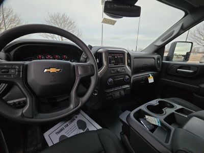 2026 Chevrolet Silverado 3500HD — photo 12 view