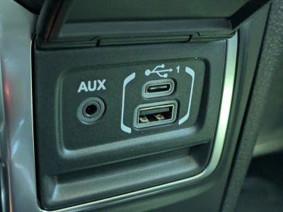 2026 Jeep Gladiator — photo 18 view