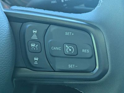 2026 Jeep Gladiator — photo 21 view