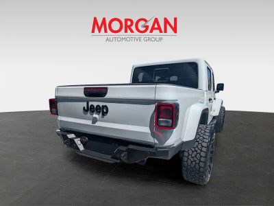 2026 Jeep Gladiator — side profile view