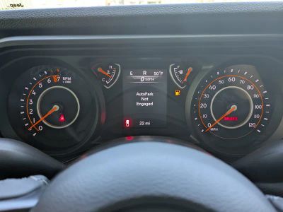2026 Jeep Gladiator — photo 22 view