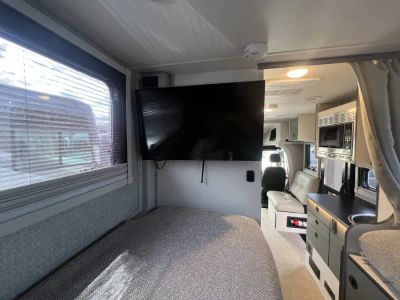 2025 Winnebago EKKO - Photo 15
