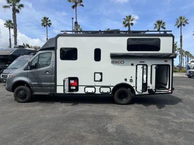 2025 Winnebago EKKO - Photo 19