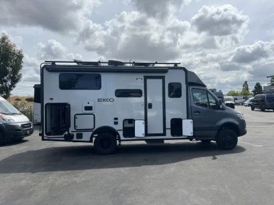 2025 Winnebago EKKO - Photo 17