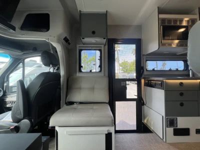 2025 Winnebago EKKO - Photo 5