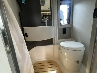 2025 Winnebago EKKO - Photo 9