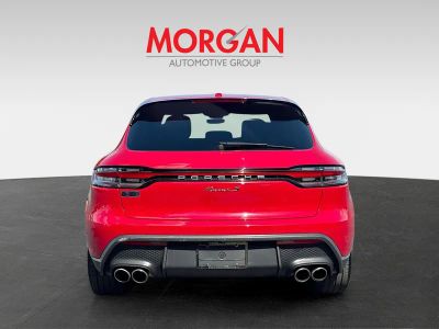 2023 Porsche Macan — detail view