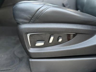 2015 Cadillac Escalade — photo 27 view