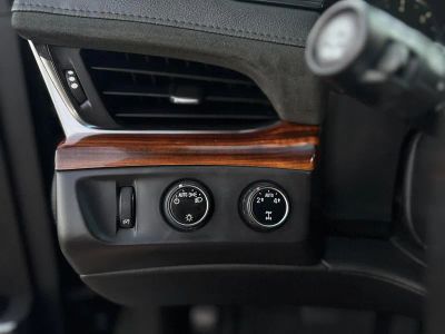 2015 Cadillac Escalade — photo 35 view