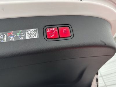 2026 Mercedes-Benz GLC - Photo 26