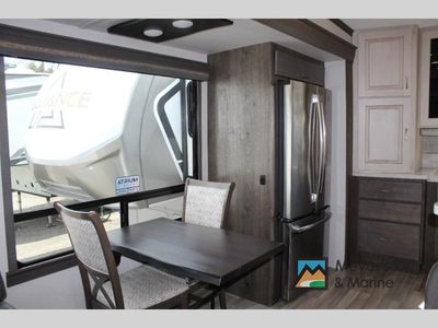 2021 Alliance RV Paradigm - Photo 10
