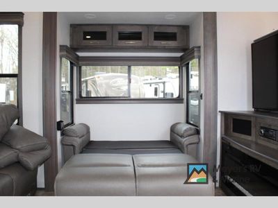 2021 Alliance RV Paradigm - Photo 21