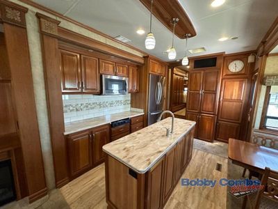 2016 DRV Luxury Suites Mobile Suites - Photo 14