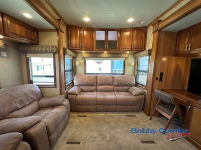 2016 DRV Luxury Suites Mobile Suites - Photo 12
