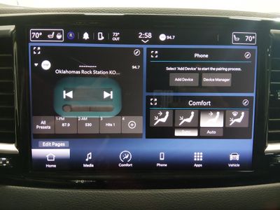 2023 Chrysler Pacifica — photo 17 view