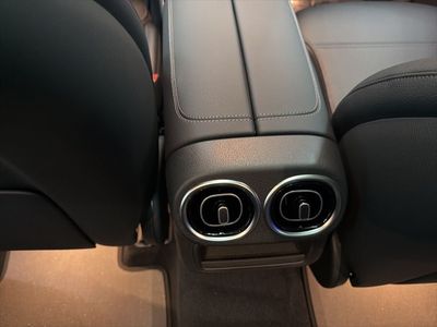 2026 Mercedes-Benz GLC — photo 23 view