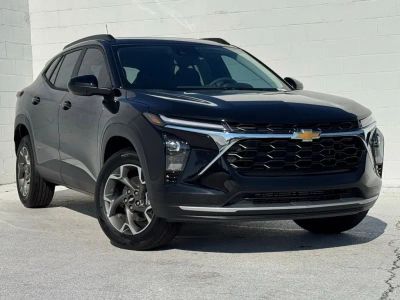 2026 Chevrolet Trax - Photo 2