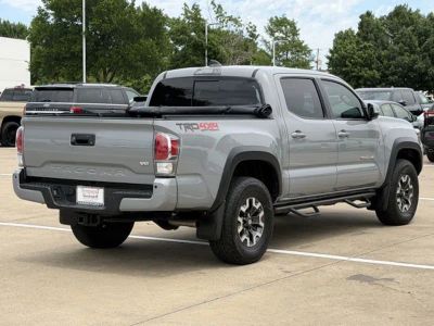 2021 Toyota Tacoma - Photo 4